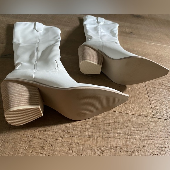 Steve Madden High Boots White - NWT - Picture 7 of 8